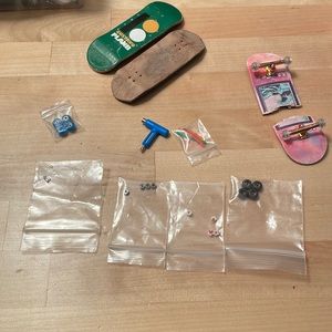 Professional fingerboard parts and decks